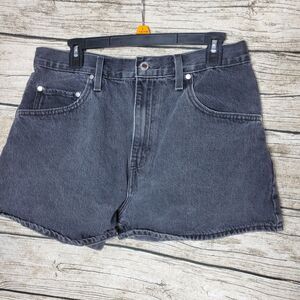 Vintage Levi’s Silver Tab Mom Shorts Black Denim Shorts 100% Cotton Size 32